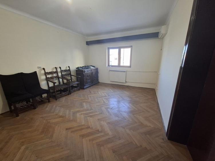 Unirii, Cantemir, Marasesti, 10 minute metrou - 4