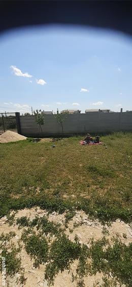 De vanzare casa la curte - 3