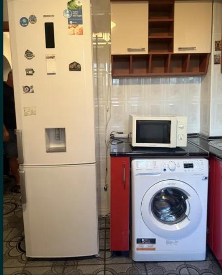 TITAN ,1 Decembrie 1918,DECOMANDAT,Amenajat,mobilat,Liber - 3