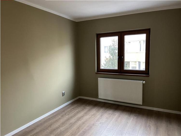 Vand ap.3cam,decomandat,2bai,renovat recent,Gheorgheni-zona Ariesului - 1