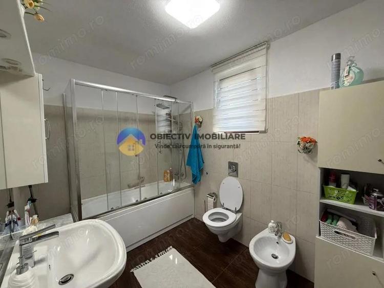 Casa deosebita de vanzare cartier Ciritei - 9