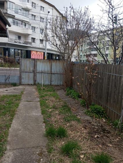 Casă cu 4 camere în Mărăței