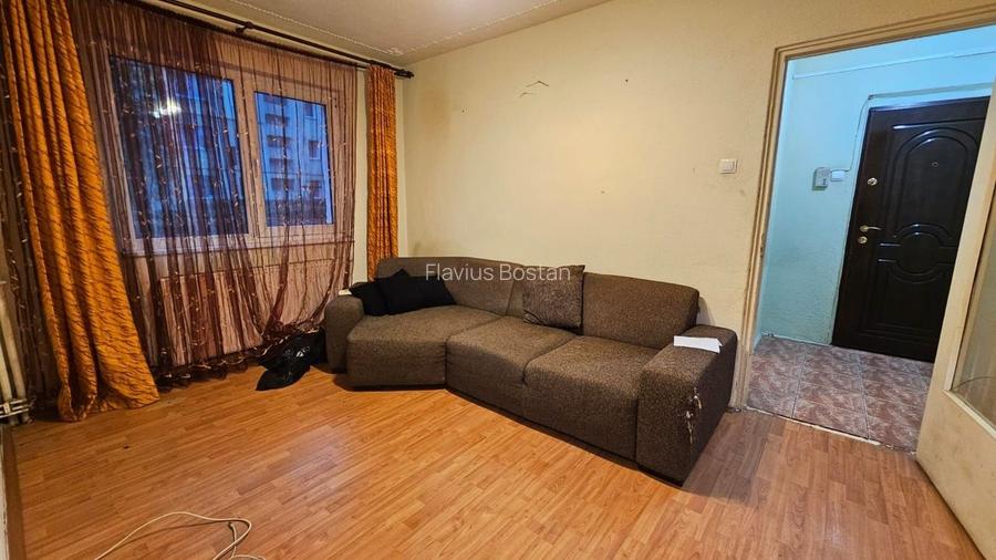 Apartament 2 camere,  bloc izolat, parter-zona Florilor.