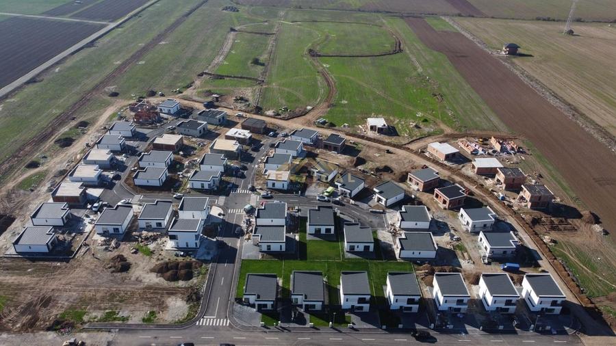 Casa 4 camere, cartier nou, Berceni - Vidra - 8