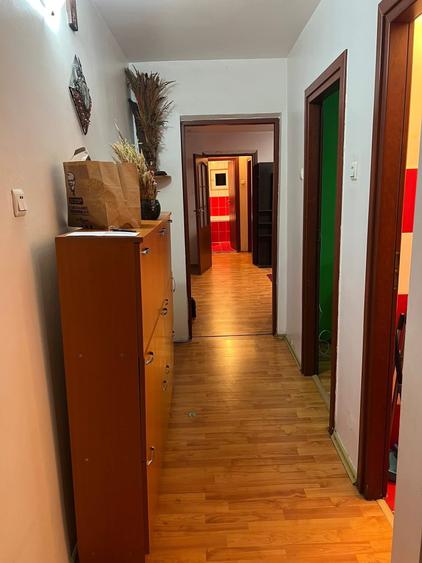 Apartament 3 camere semidecomandate Craiovita Noua - 6