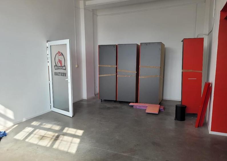 Inchiriez spatiu comercial zona Boul Rosu - ID : RH-40377-property - 6