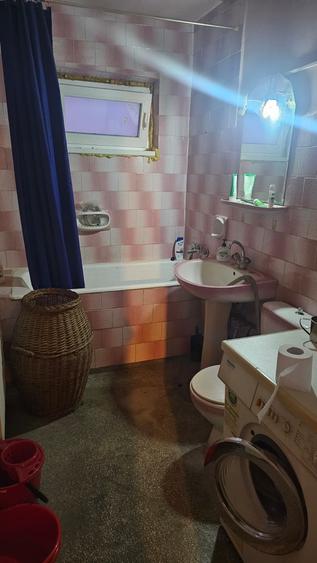 Apartament 2 camere - Zona  Buziasului - 6
