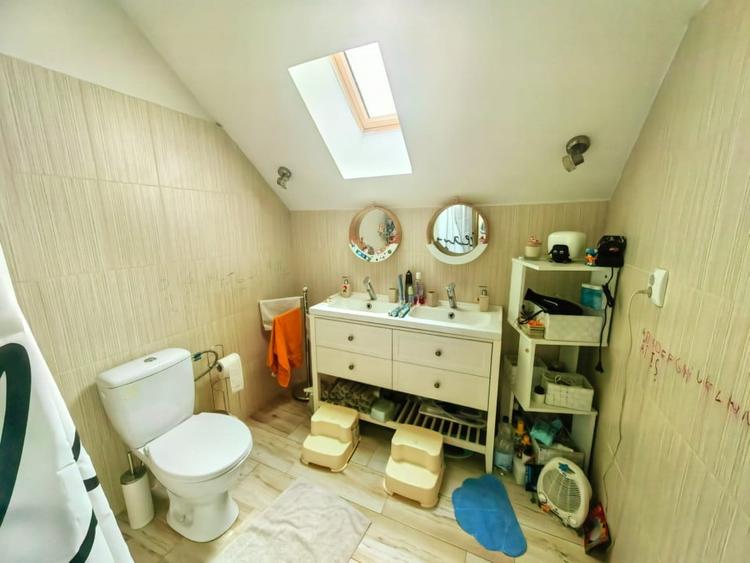 Casa Inedita , 300 mp utili, P+M,  5 bai, 6 dormitoare , 1975 mp teren,  Sacalaz - 11