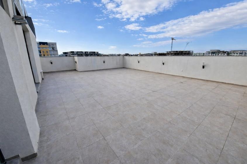 Penthouse cu terasa spectaculoasa, la 200m de plaja - 1