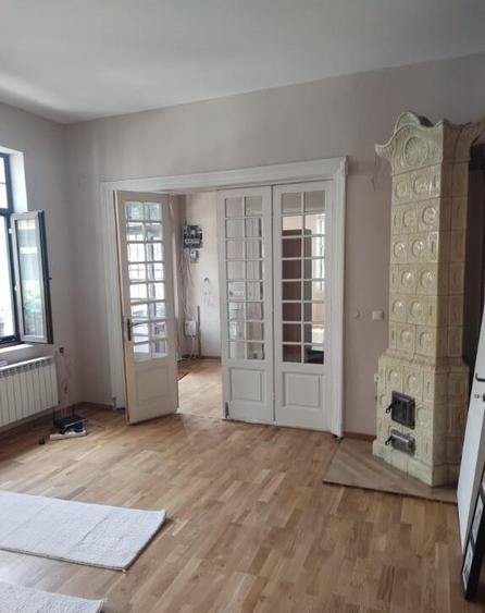 Unirii Budapesta casa 6 camere - 8