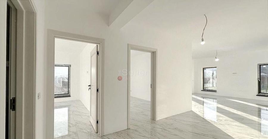 Curte Generoasa Compartimentare Practica - 15