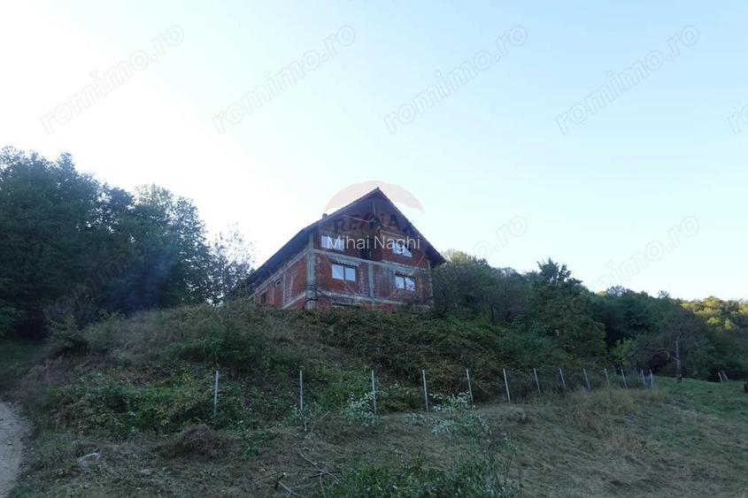 Casa / Vila cu 6 camere de vanzare