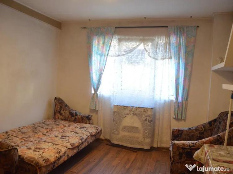 Sinaia-Garsoniera de vanzare-parter - 6