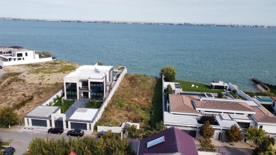 Teren Ovidiu Sud cu deschidere directa la lac - 1