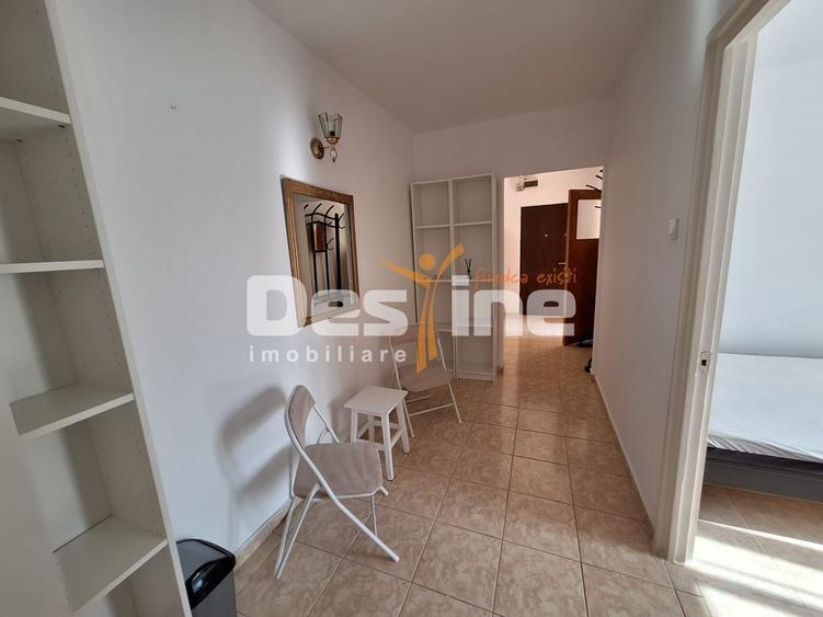 Apartament cu 3 camere decomandat, mobilat în Dristor