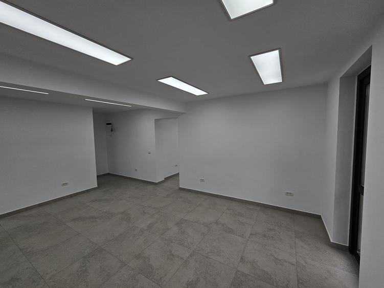 Spațiu comercial ideal pentru birouri cabinet servicii Hunedoara (zonă pietonală - 6