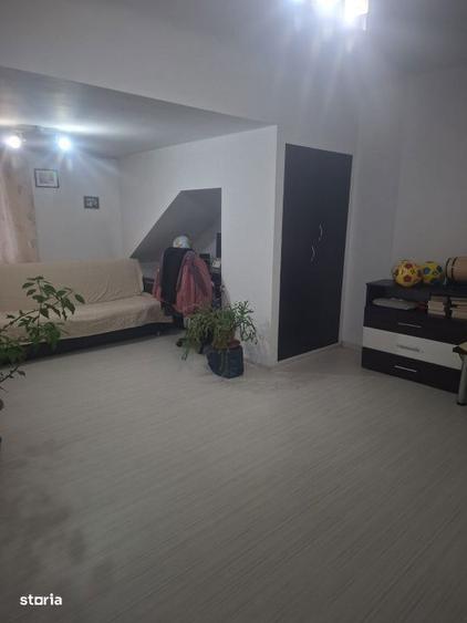 Vanzare 1/2 Cota Parte Casa P+1 - 2