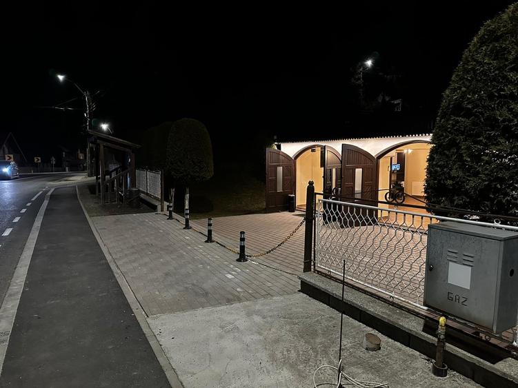 Spatiu Comercial DN73 Moieciu de Jos ! - 1