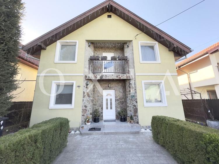 Casă individuală cu 6 camere cu Canalizare în Chișoda