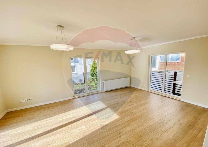 Casa de vanzare! - 10