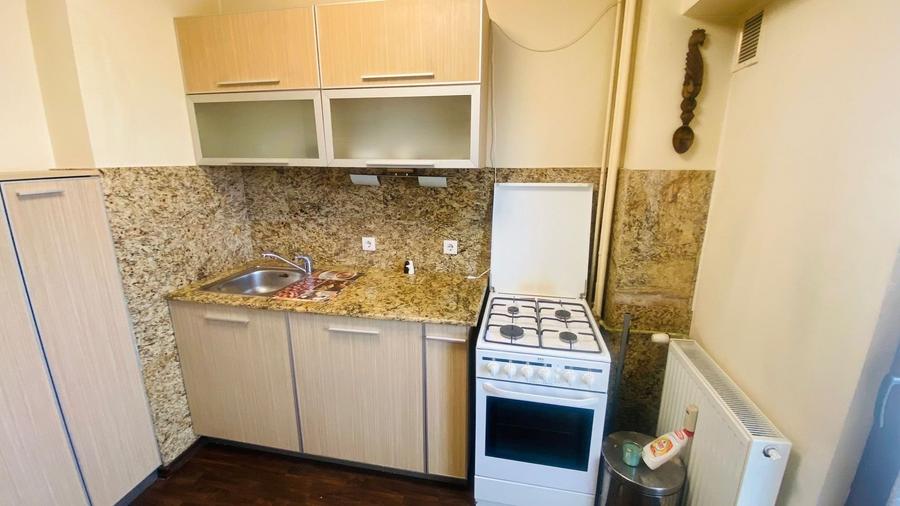 Unirii Piata Sf. Vineri - 9