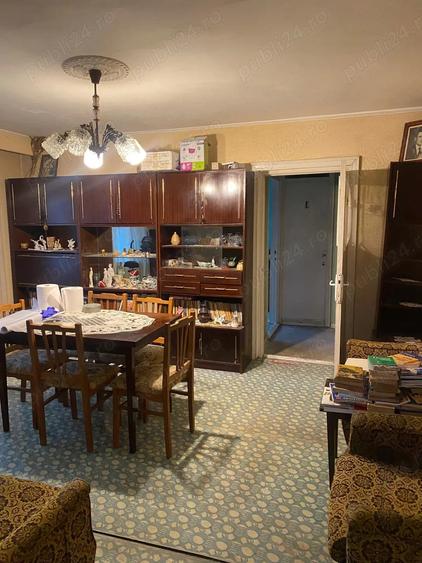 Apartament de vanzare - 3 camere, 63mp, etaj 3 4 - Str Imparat Traian - 1