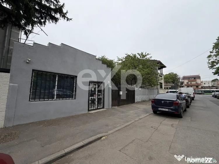 Casă cu 6 camere cu Teren 306 Mp în Central