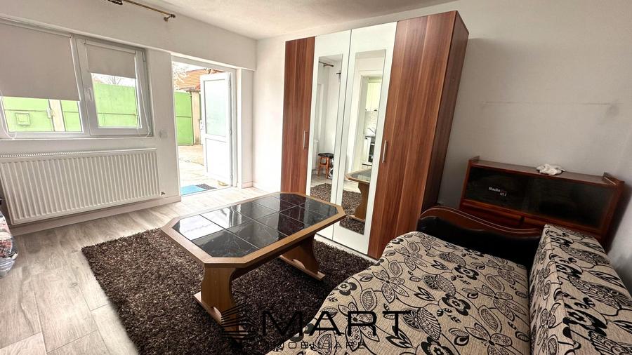 Garsoniera 18mp la curte zona Terezian - 1