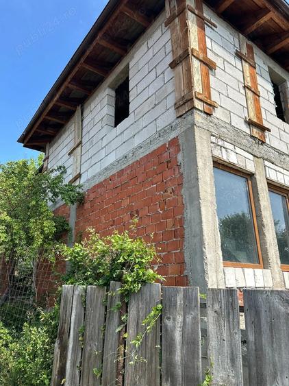 Vand casa cu etaj in comuna pietroasele ,Buzau - 3