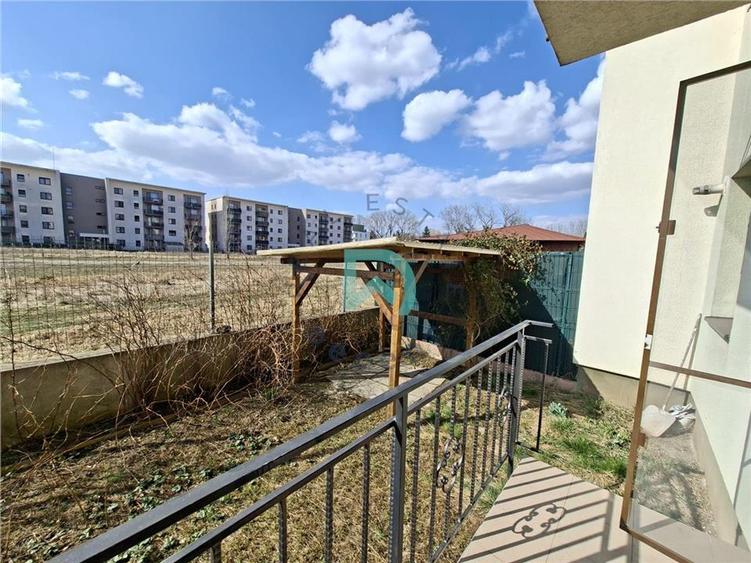 Garsoniera Casa Nobel, loc de parcare si gradina  proprie - 4