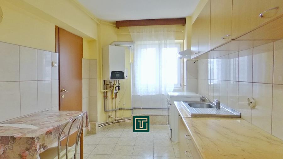 Apartament cu 4 camere de vânzare în Alfa, Arad - 3