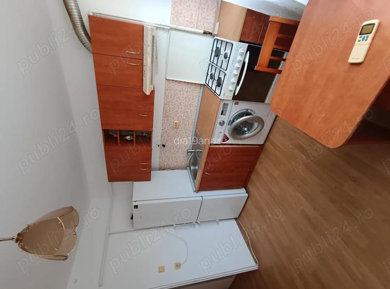 Inchiriez Apartament cu o camera Complexul Studentesc Inchiriez Apartament cu o camera Complexul Studentesc