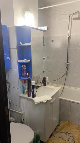 2 camere, decomandat 45 mp - 8 min metrou Eroii Revolu?iei - 4