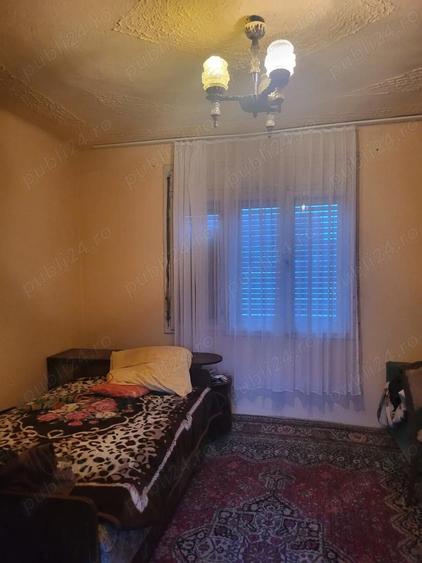 Casa de vanzare 4 camere - Chizatau - 1