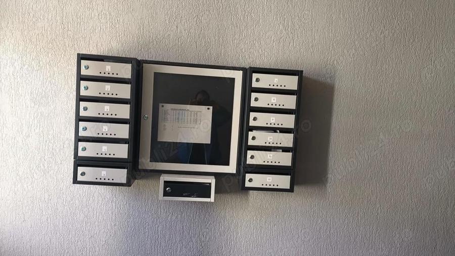 Apartament cu 5 camere ,etaj 1 la Sannicolau Mare - 1