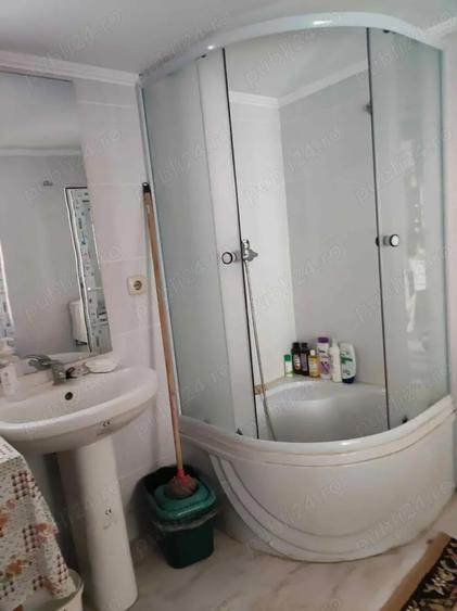 Casa, curte si teren 2780 mp - 3