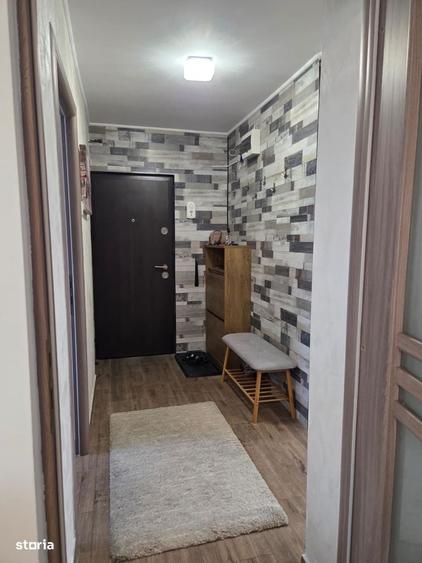 Apartament cu 3 camere în 1 Mai