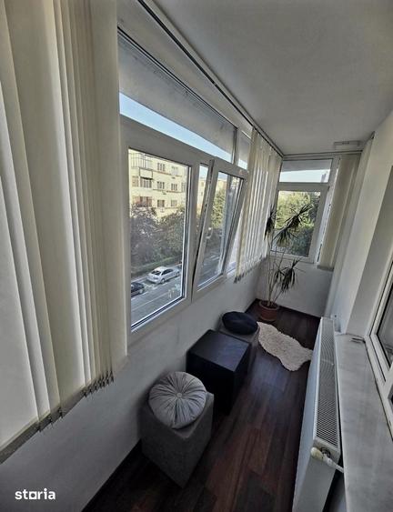 Garsonieră decomandată în Central