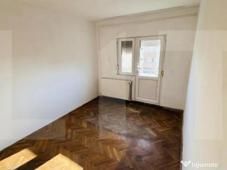 Apartament cu priveliste, 3 camere in Micalaca - 4