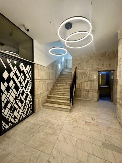 UNIRII - FANTANI 5 camere decomandat etaj 5 panorama deosebita - 19