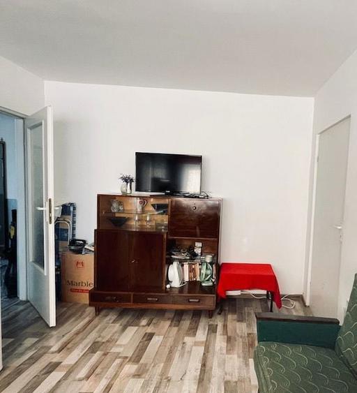 Vand apartament 2 camere Oradea Rogerius.Etaj 1. - 4