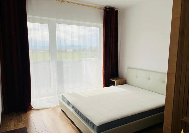 Decomandata,bloc nou,terasa,loc parcare, aria Coresi,Tractor - 6