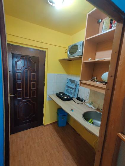 De vanzare garsoniera - 5