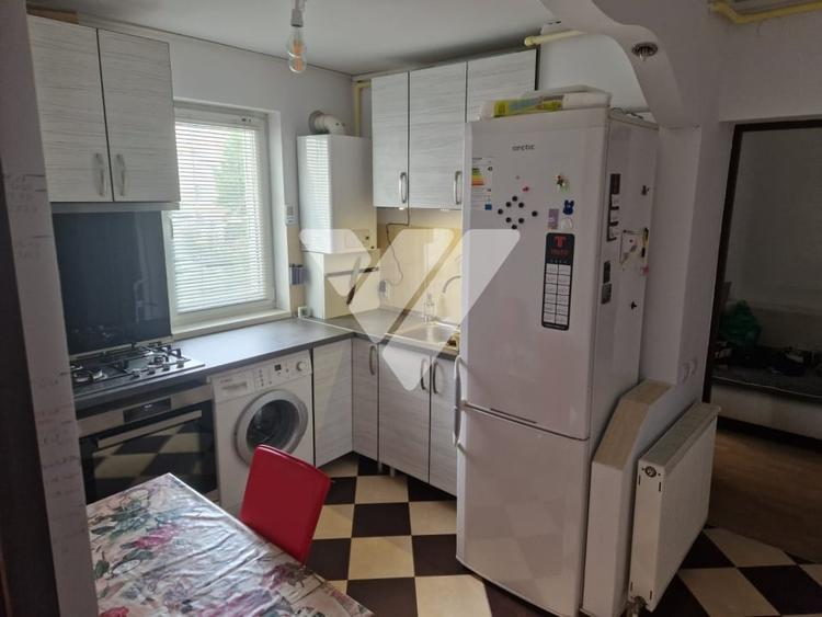 Apartament 3 camere decomandat mobilat etaj 2 Cisnadie Sibiu - 4