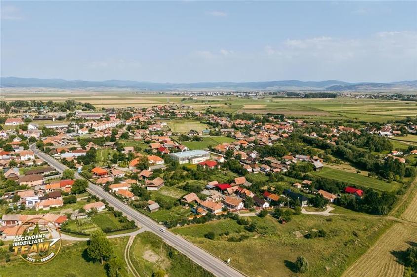 FILM! 2.000 mp teren intravilan, cu utilitati, apreciabil areal, Catalina, Covas - 7