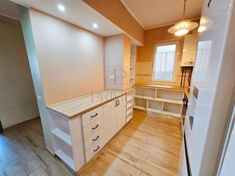 IULIUS TOWN - 3 cam - Spatios - Decomandat - Centrala Proprie - Lift - ZONA BUNA - 9