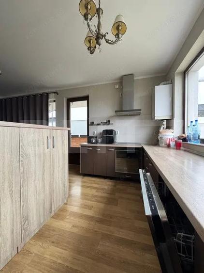 Duplex de inchiriat, 124 mp, zona VIVO - 35