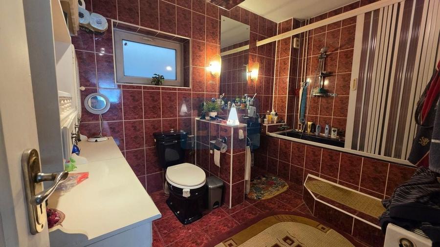 Vilă spațioasă aproape de centru | 259 mp | Piața Mică - 14