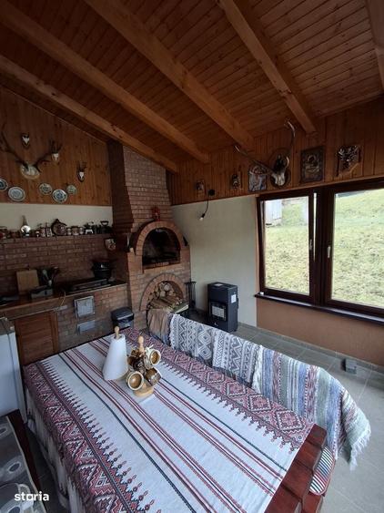 Casă cu 4 camere în Timișu de Jos