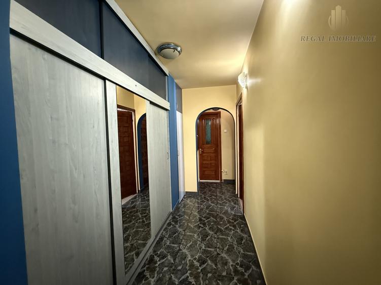 Apartament cu 3 camere decomandat, mobilat în Rahova